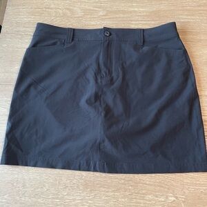 Eddie Bauer black skort size 10